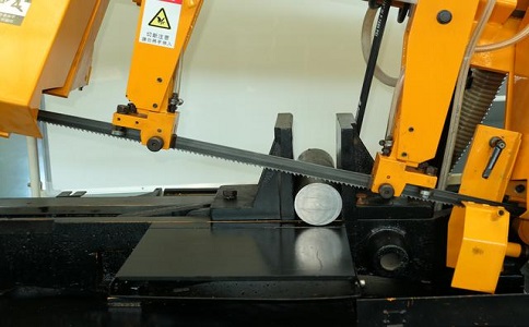 乐至数控带锯床自动送料精度会出现偏差吗？